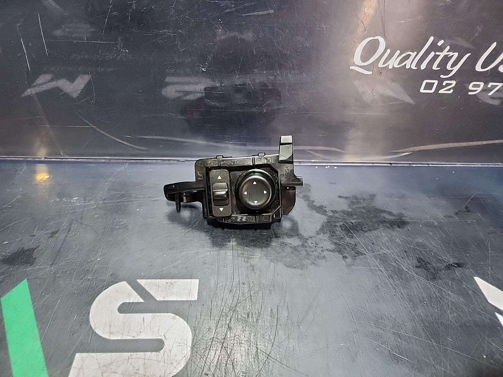 View Auto part Misc Switch/Relay Nissan Qashqai 2016