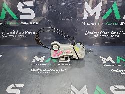 View Auto part Door/Boot/Gate Lock Toyota Hilux 2016