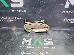 View Auto part Door Handle Holden Commodore 2002