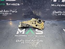 View Auto part Door/Boot/Gate Lock Holden Commodore 2002