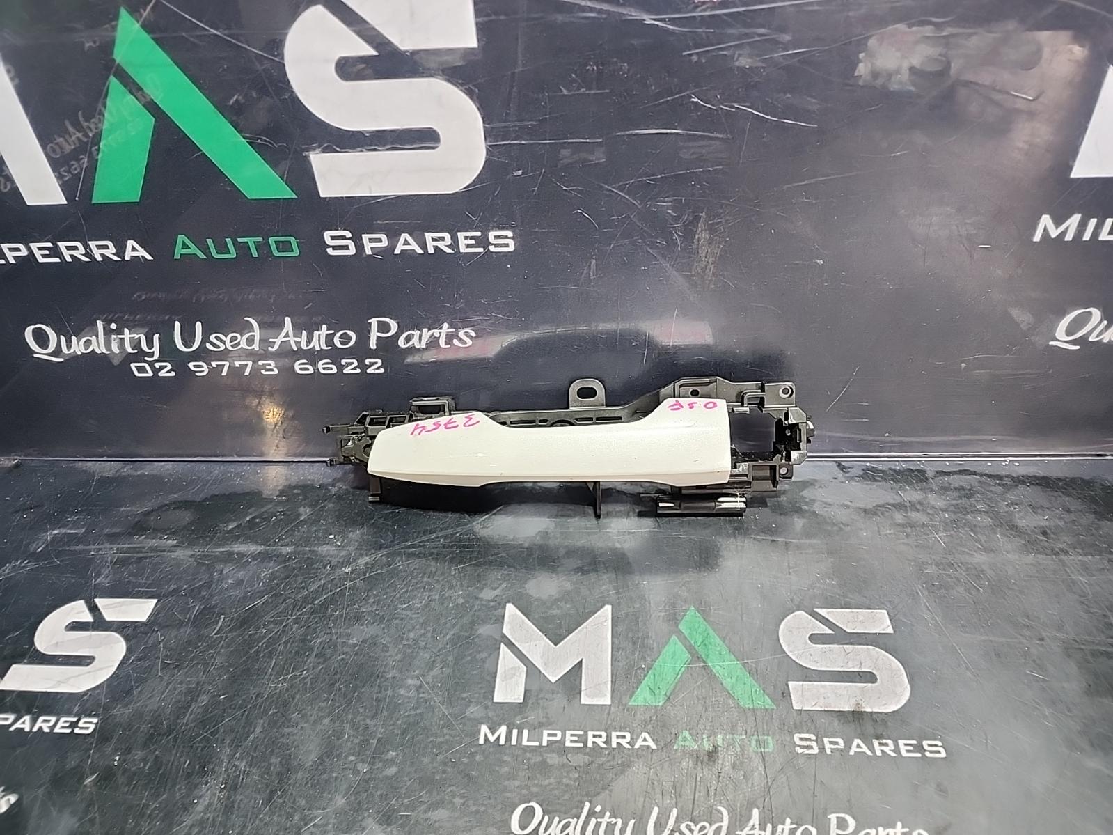 View Auto part Door Handle Mitsubishi Eclipse Cross 2020