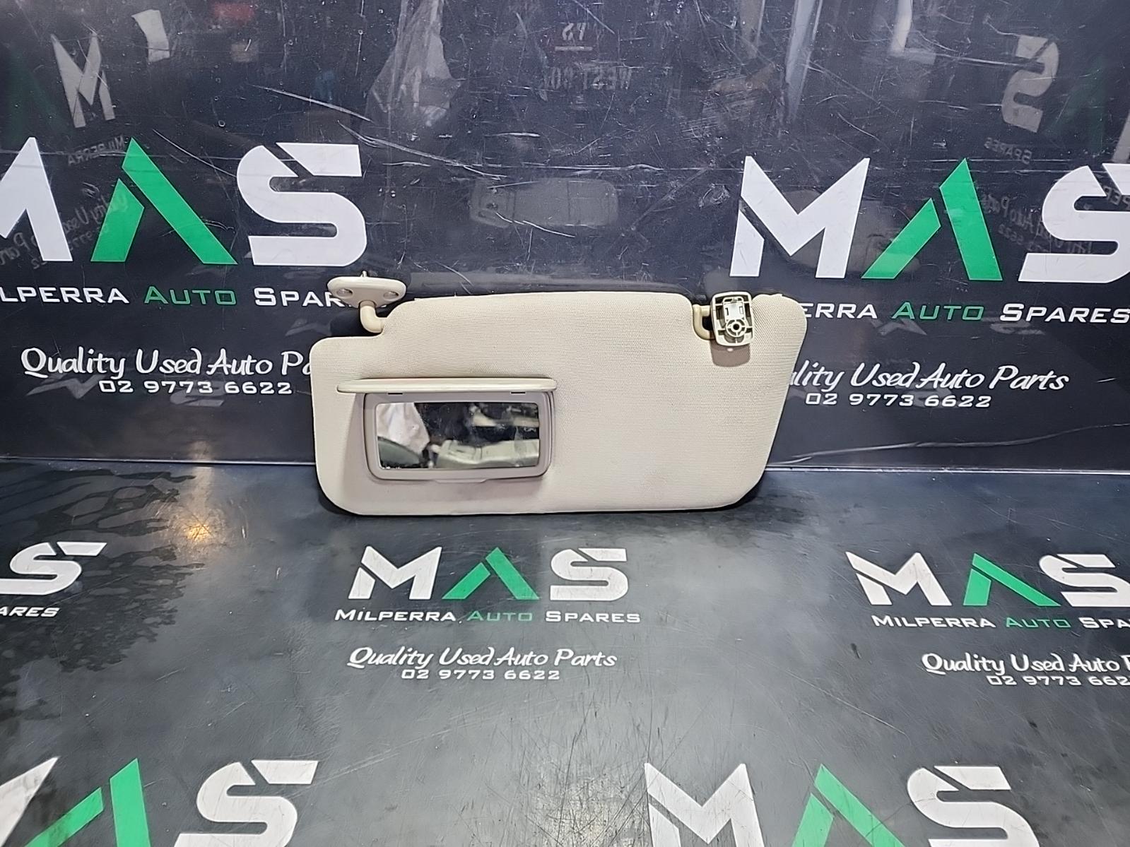 View Auto part Sunvisor Subaru Forester 2005