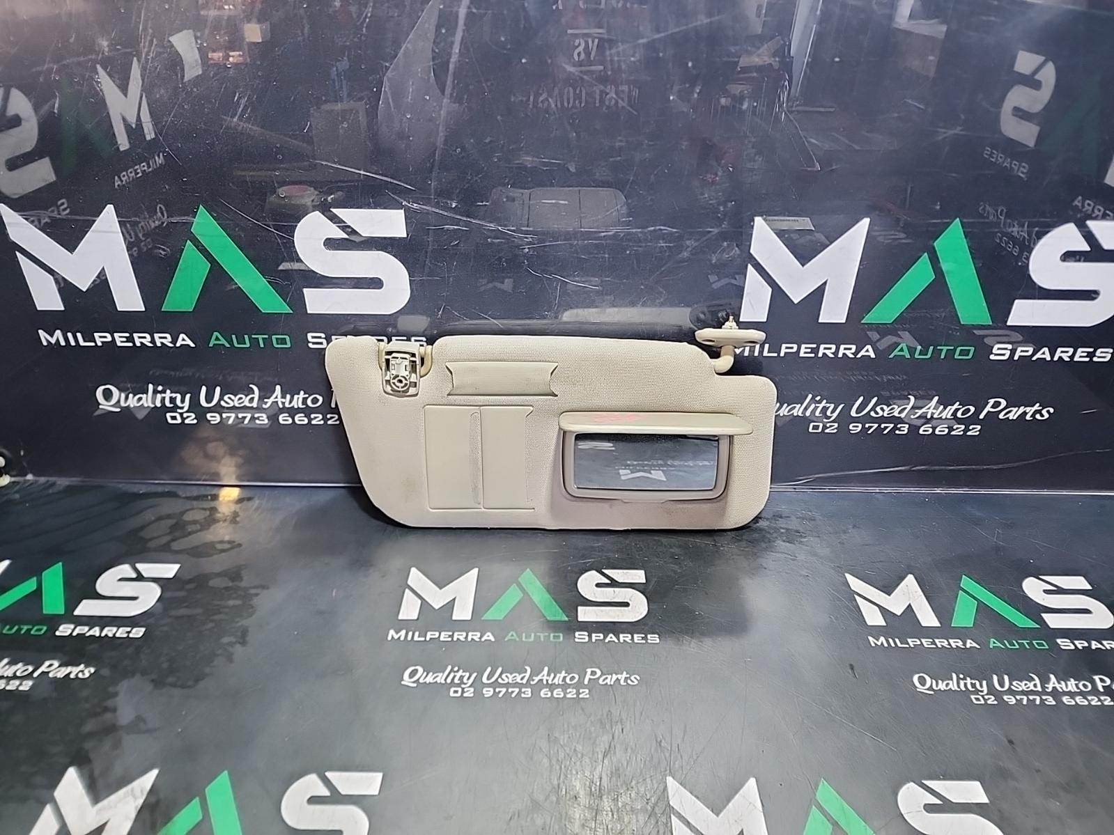 View Auto part Sunvisor Subaru Forester 2005