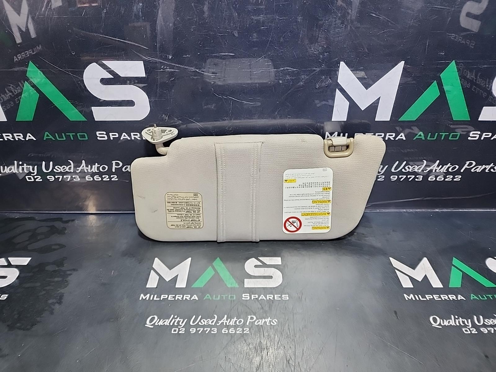 View Auto part Sunvisor Subaru Forester 2005