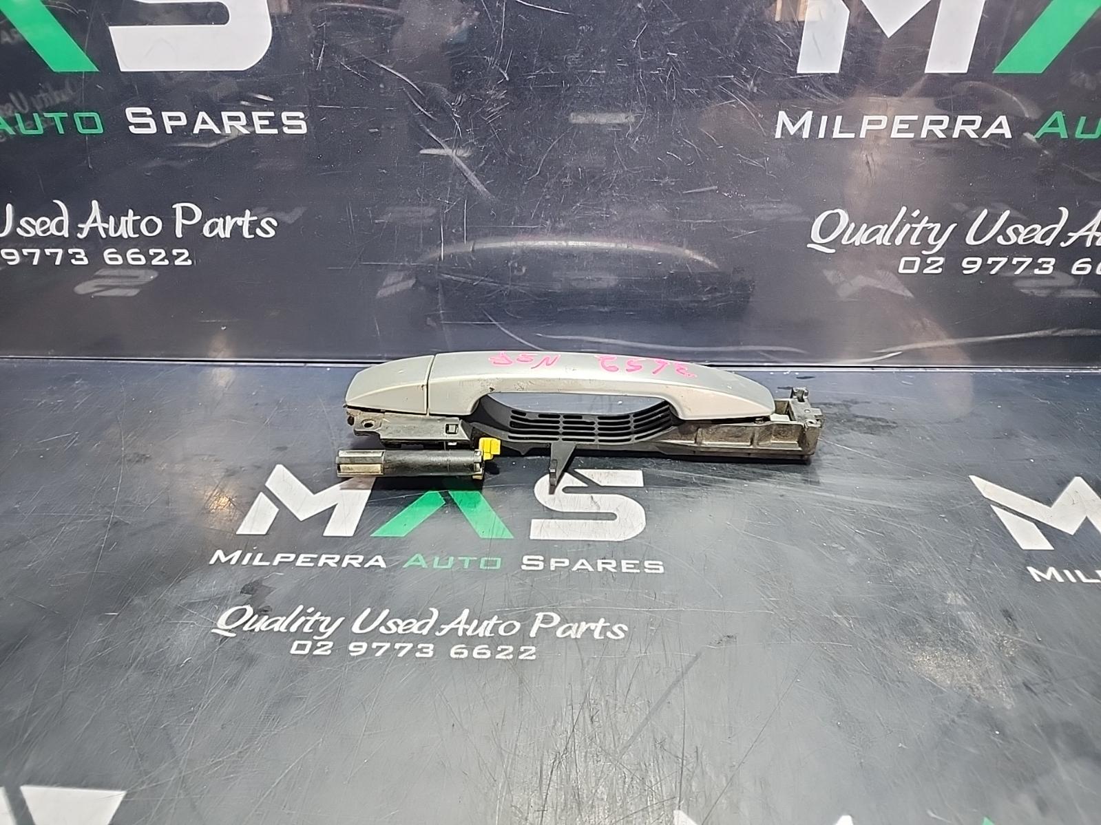 View Auto part Door Handle Subaru Forester 2009