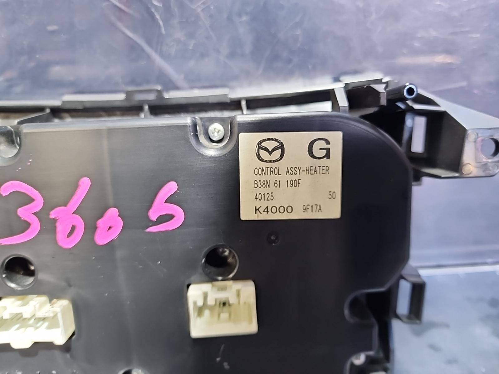 View Auto part Heater/Ac Controls Mazda 3 2009