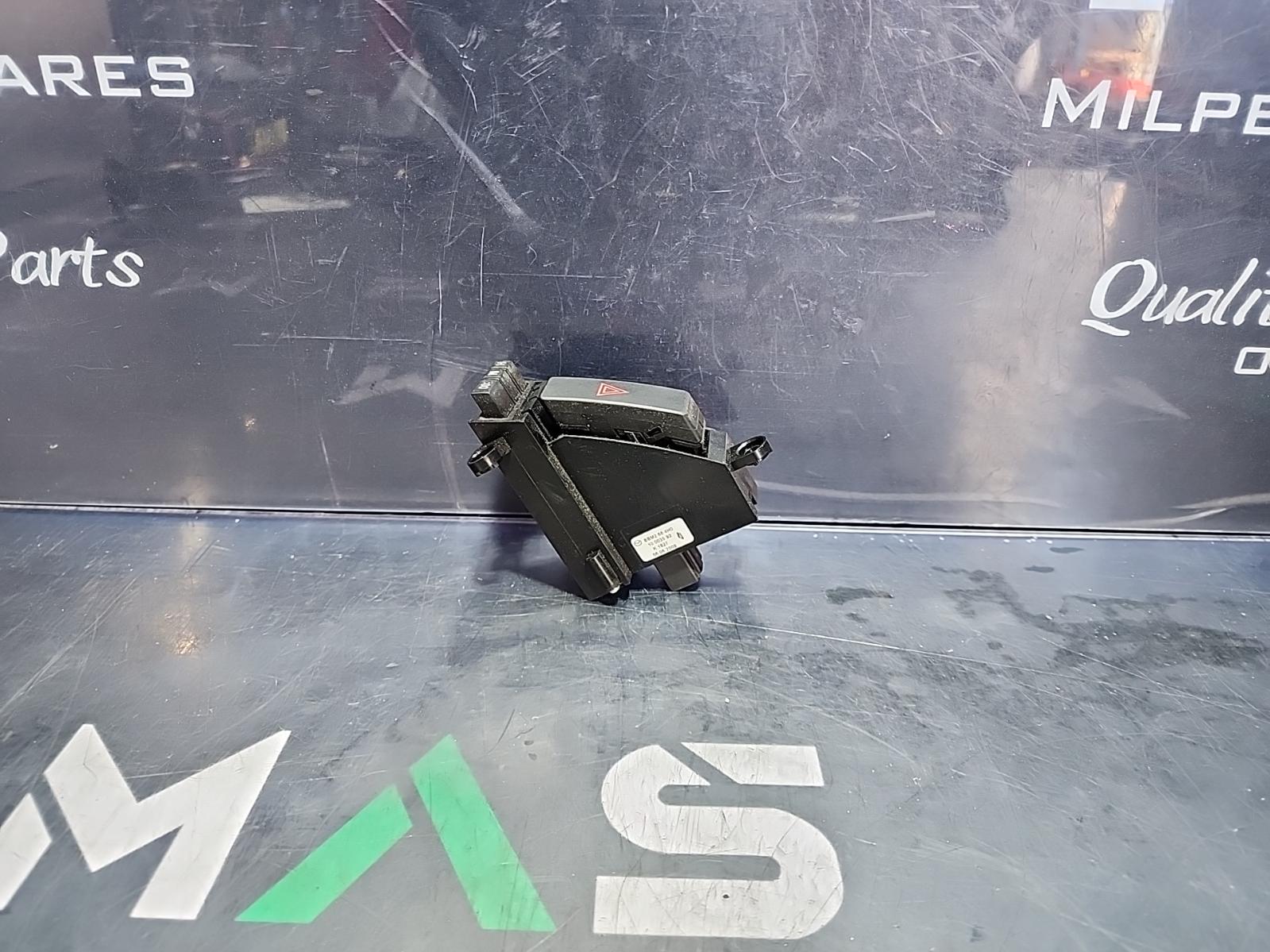 View Auto part Flasher/Hazard Relay Mazda 3 2009