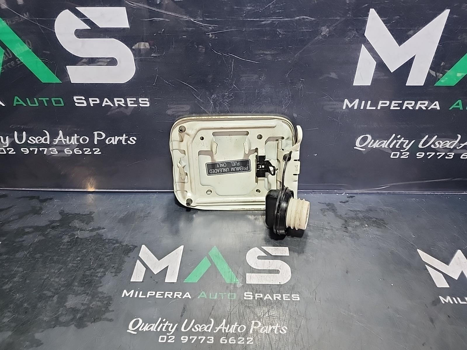 View Auto part Fuel Door / Filler Nissan Juke 2016