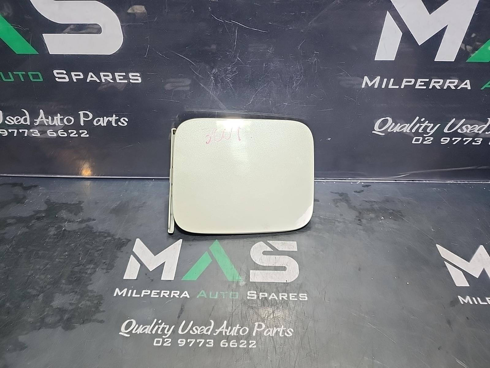 View Auto part Fuel Door / Filler Nissan Juke 2016