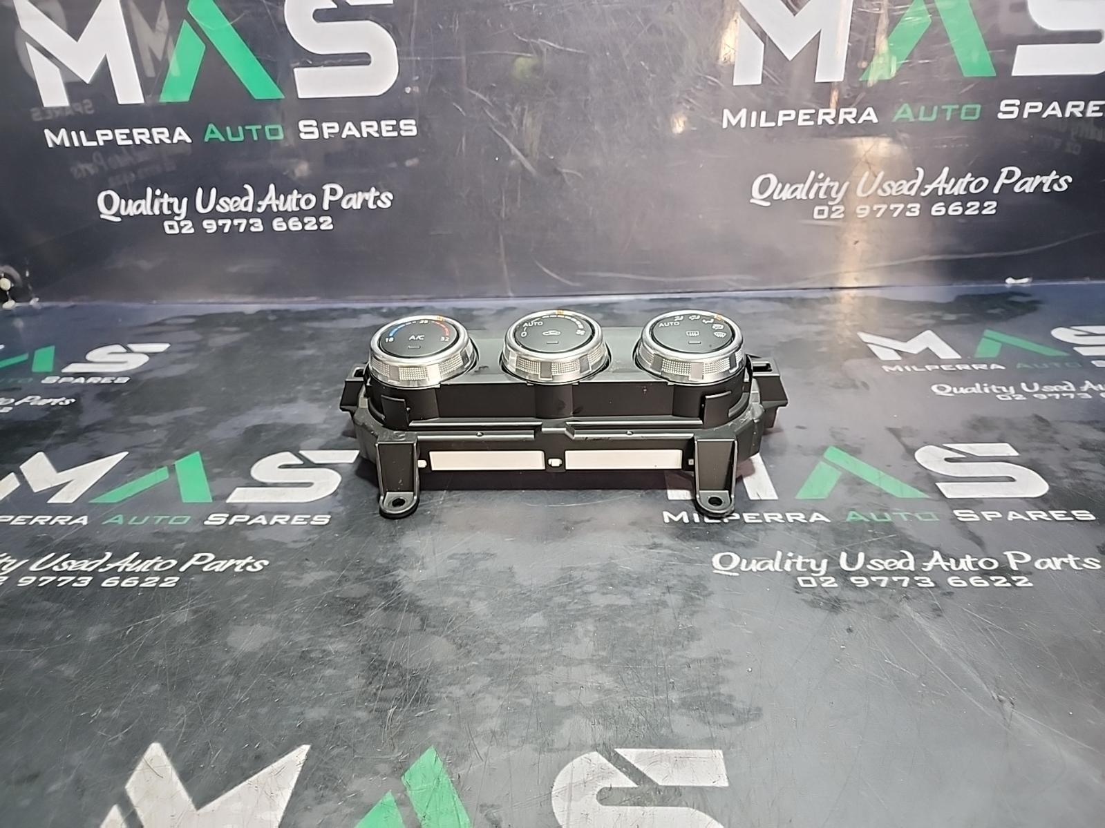 View Auto part Heater/Ac Controls Mazda 2 2023