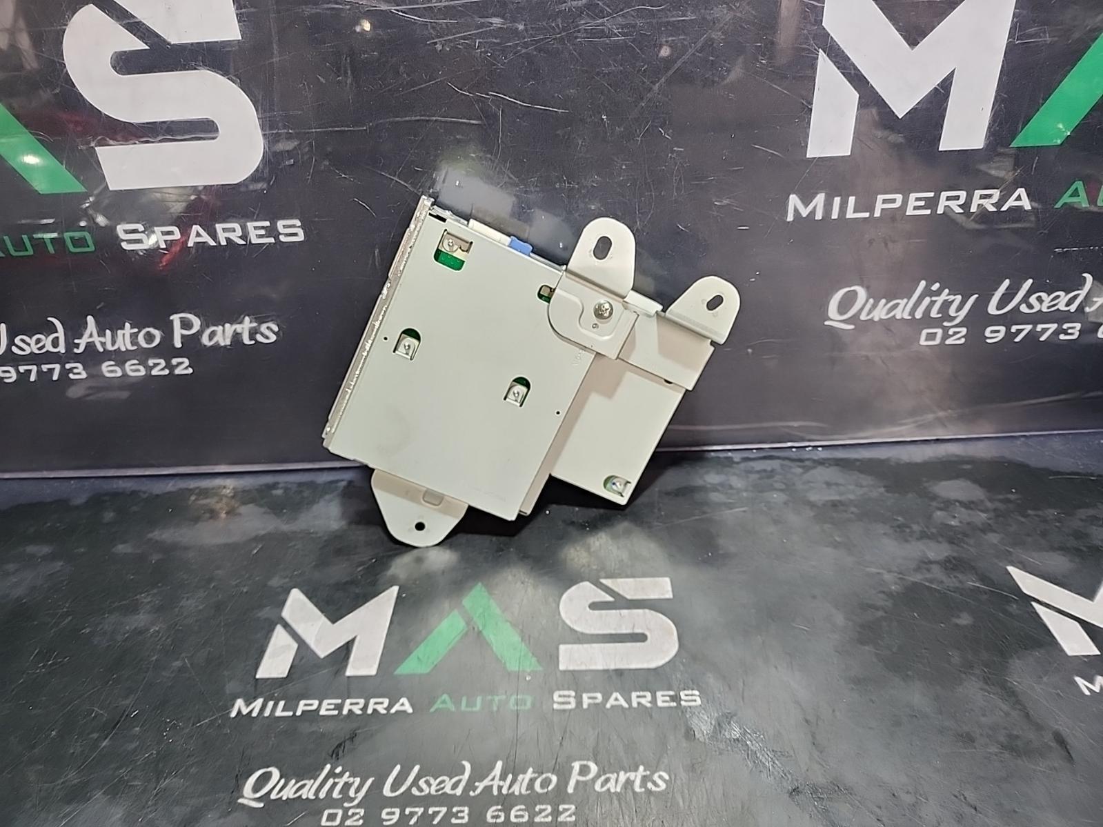 View Auto part Radio/Cd/Dvd/Sat/Tv Mazda 2 2023