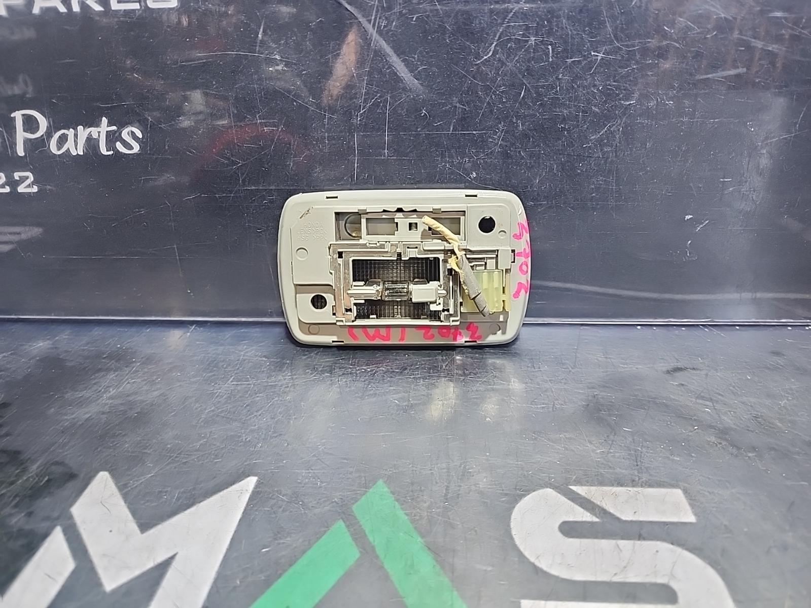 View Auto part Courtesy Light Honda Civic 2004