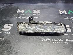 View Auto part Right Indicator/Fog/Side Holden Commodore 2014