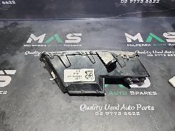 View Auto part Right Indicator/Fog/Side Holden Commodore 2014