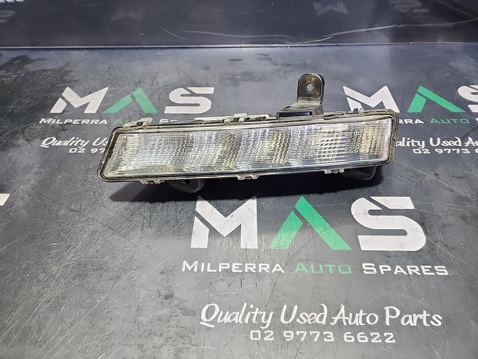 View Auto part Left Indicator/Fog/Side Holden Commodore 2014