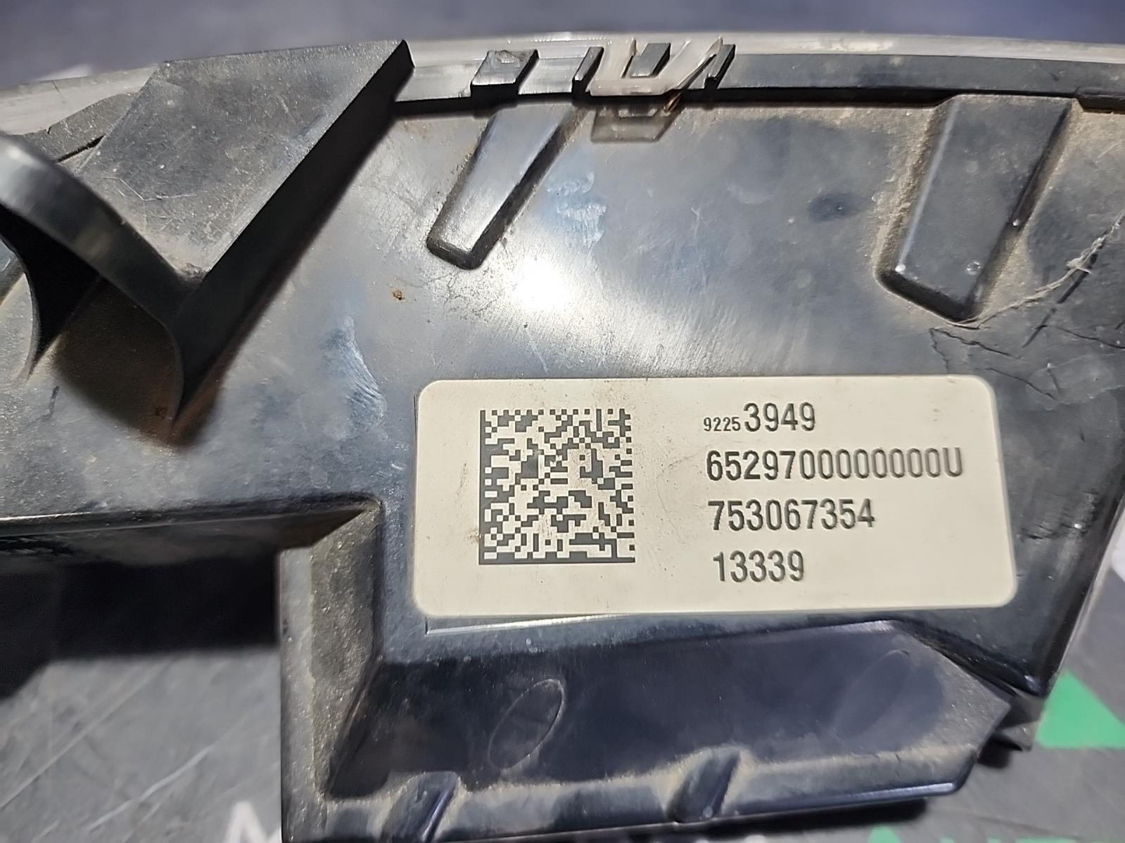 View Auto part Left Indicator/Fog/Side Holden Commodore 2014