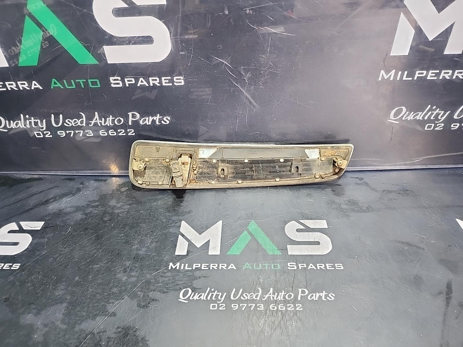 2014 Holden Commodore Right Indicator/Fog/Side View Auto part Right Indicator/Fog/Side Holden Commodore 2014