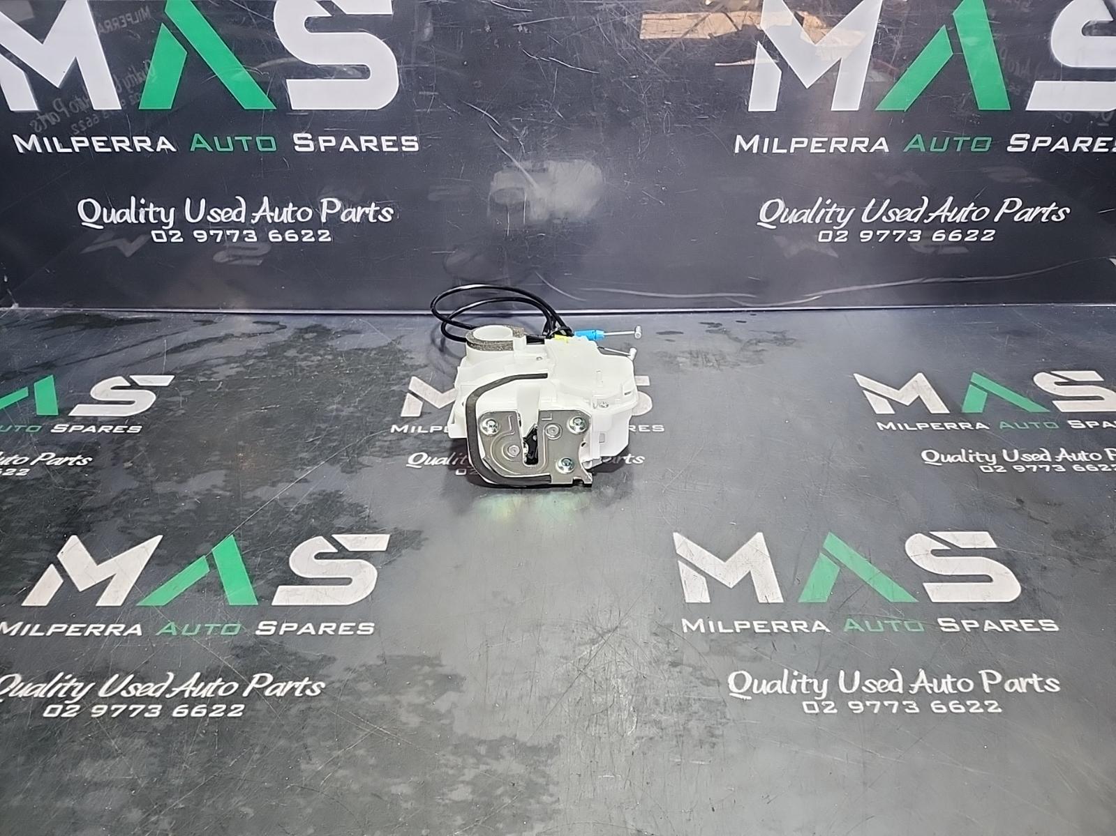 View Auto part Door/Boot/Gate Lock Mitsubishi Asx 2024