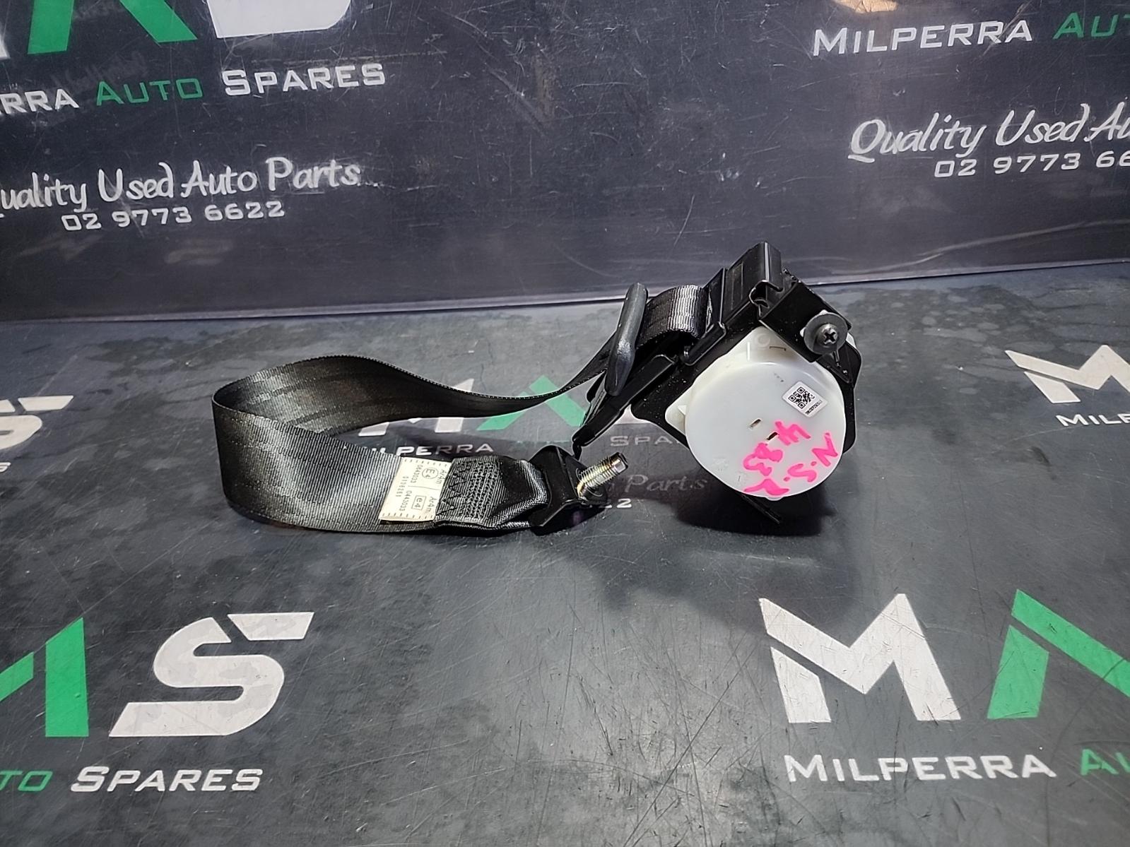 View Auto part Seatbelt/Stalk Mazda 3 2015