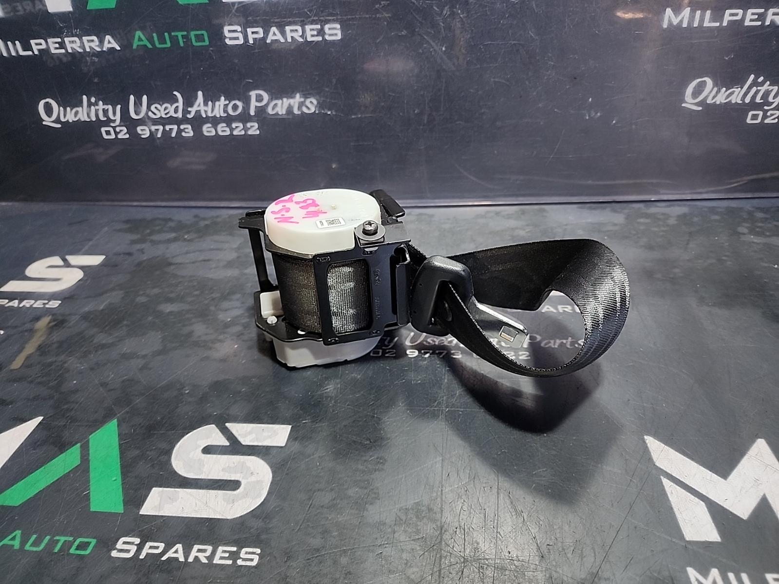 View Auto part Seatbelt/Stalk Mazda 3 2015