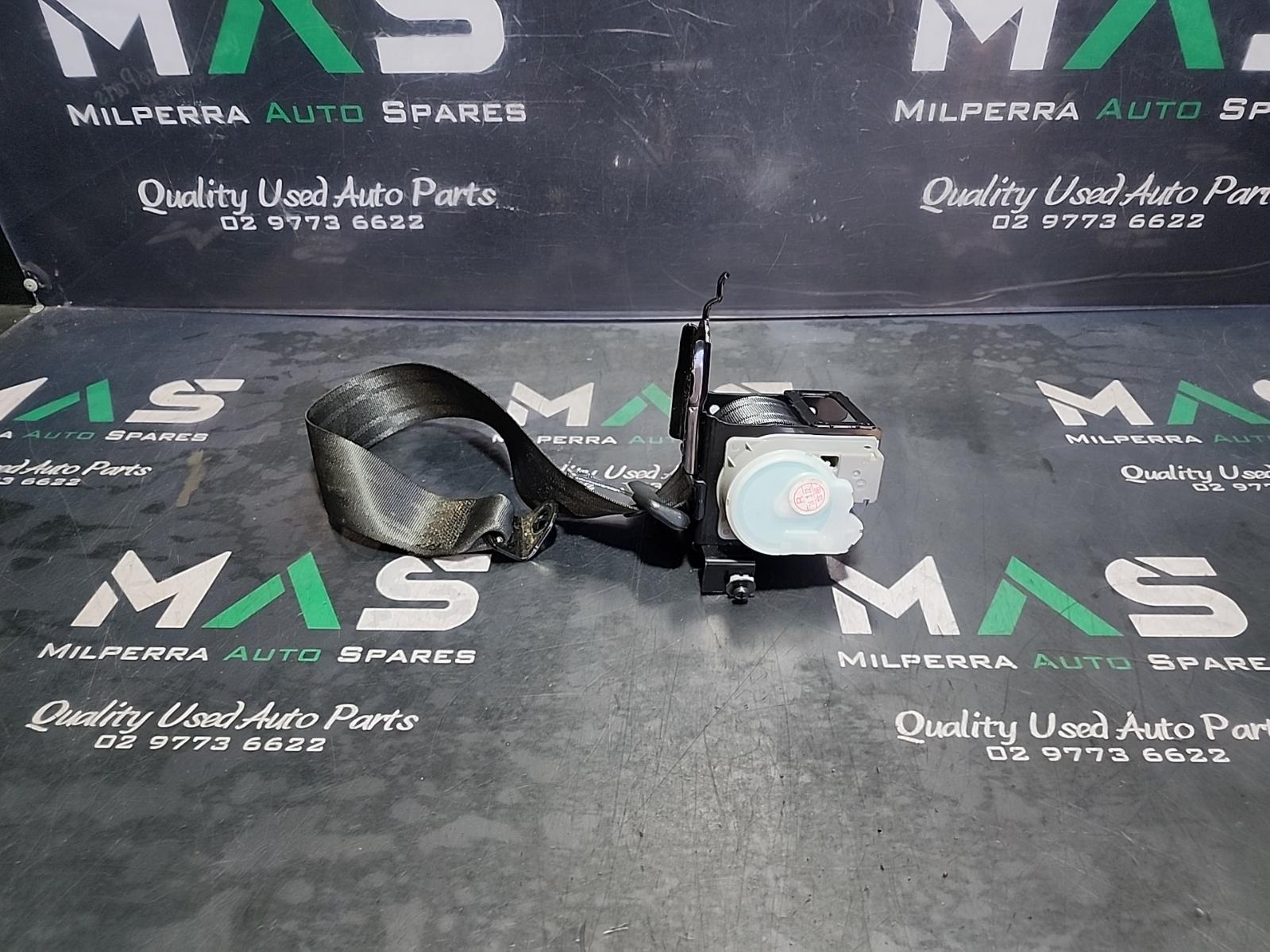 View Auto part Seatbelt/Stalk Mazda 3 2015