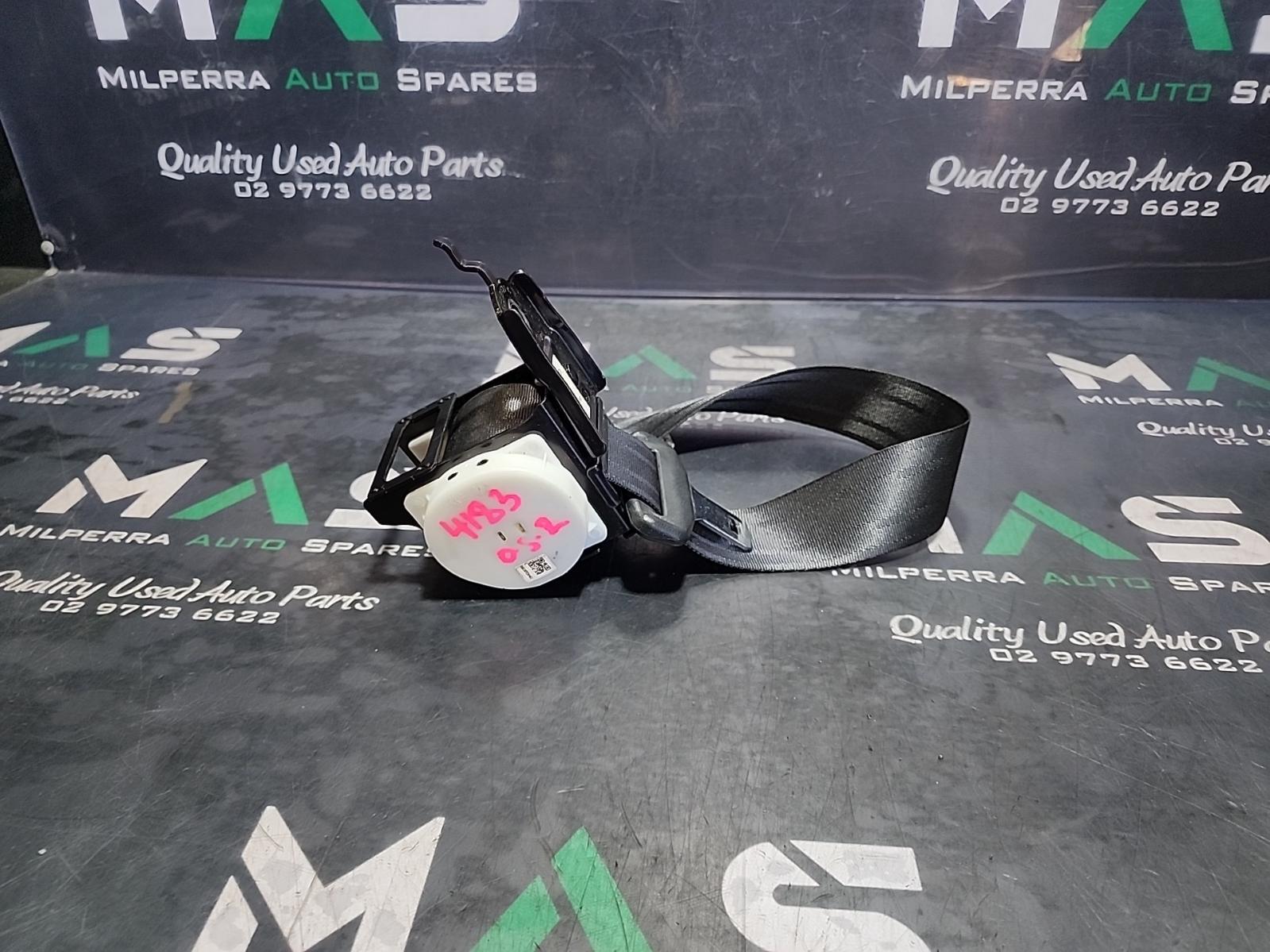 View Auto part Seatbelt/Stalk Mazda 3 2015