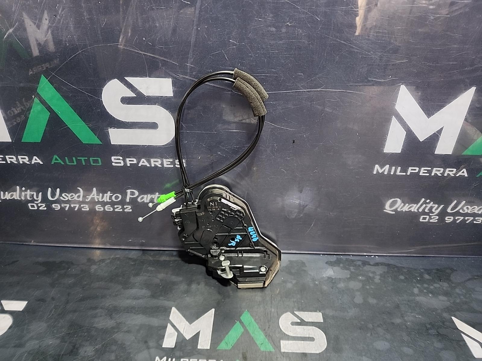 View Auto part Door/Boot/Gate Lock Toyota Corolla 2019