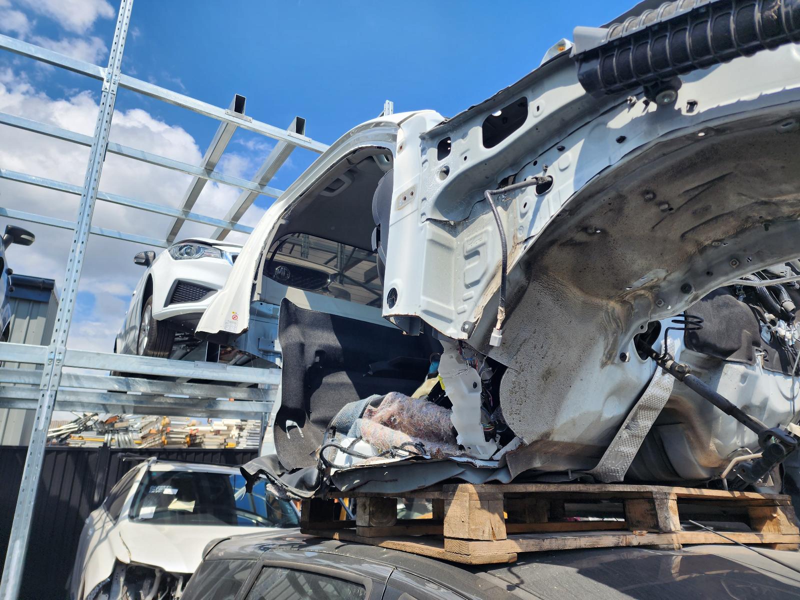 View Auto part Fuse Box Toyota Hilux 2018