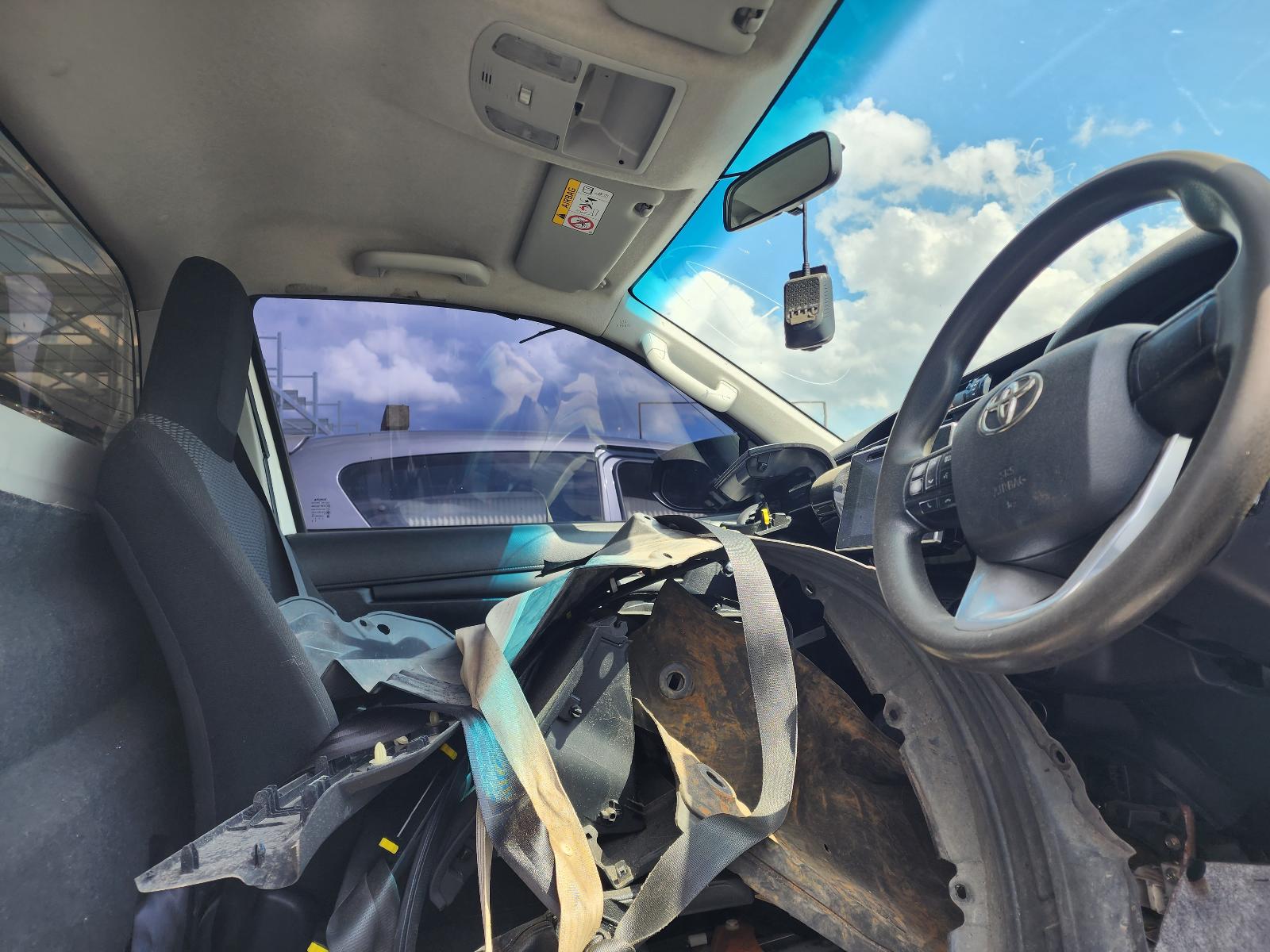 View Auto part Fuse Box Toyota Hilux 2018