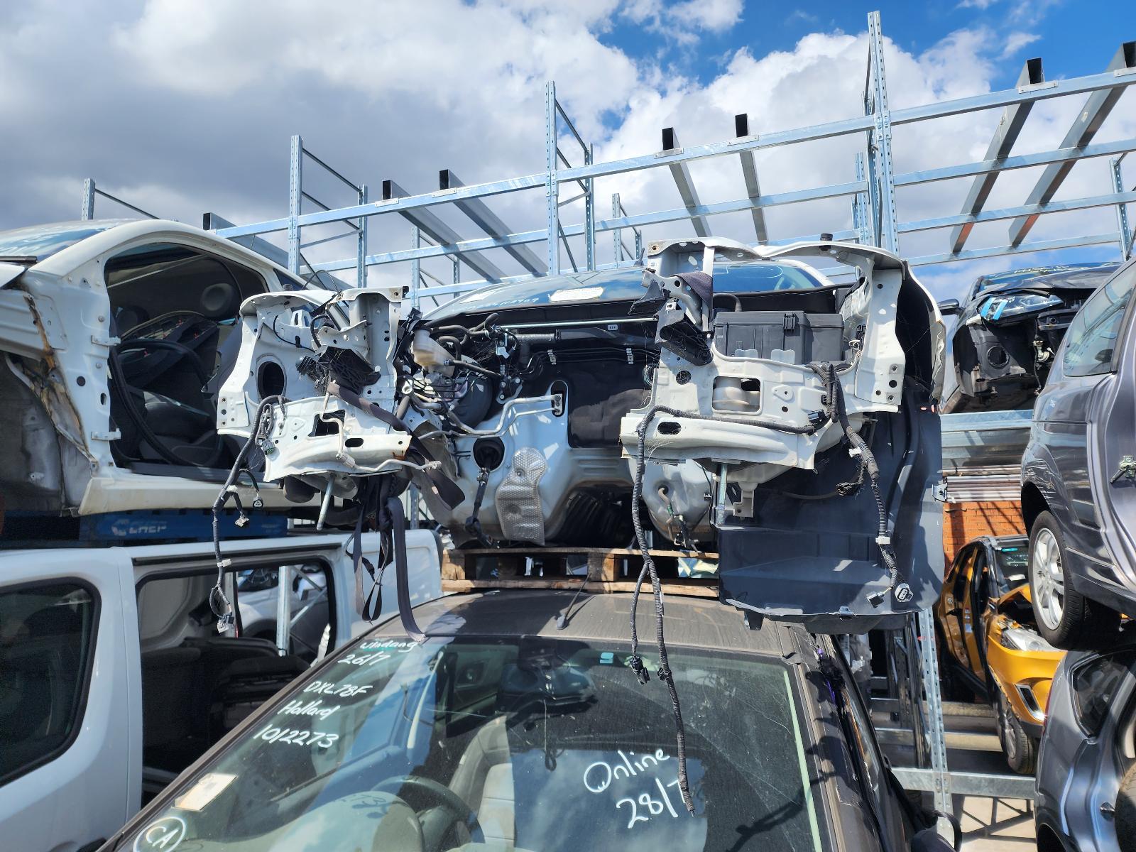 View Auto part Fuse Box Toyota Hilux 2018