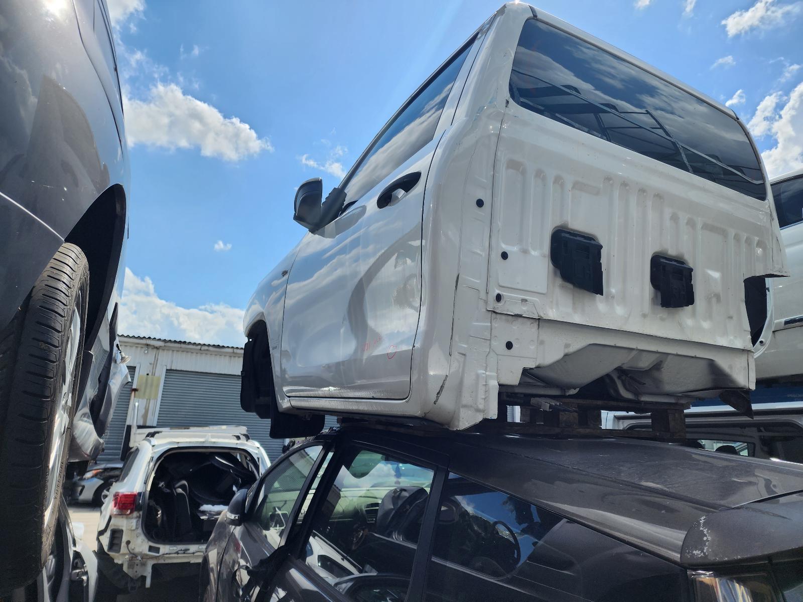 View Auto part Fuse Box Toyota Hilux 2018