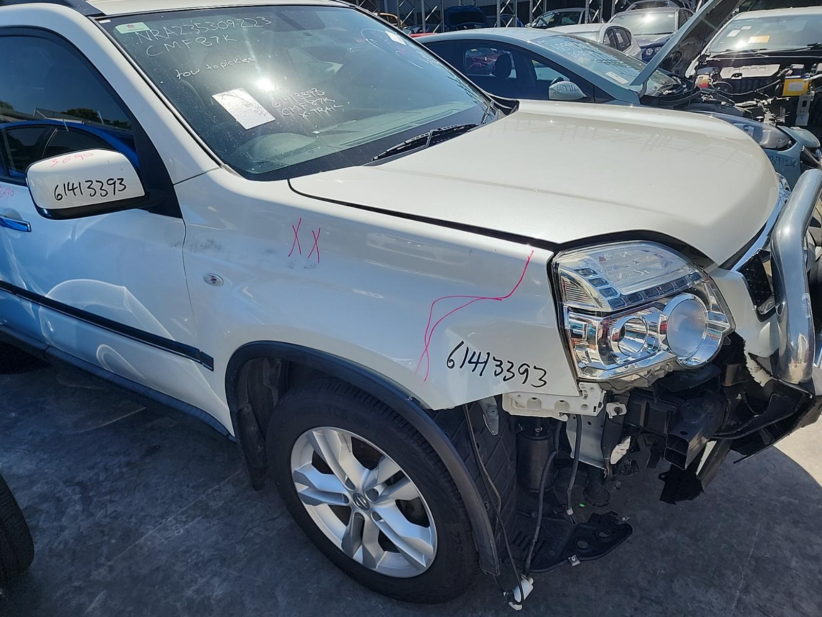 Fuel Door / Filler Xtrail Nissan 2013