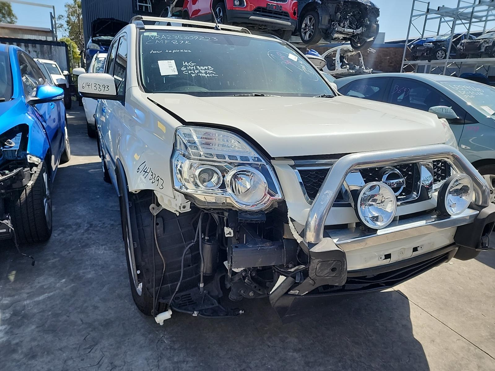 Fuel Door / Filler Xtrail Nissan 2013