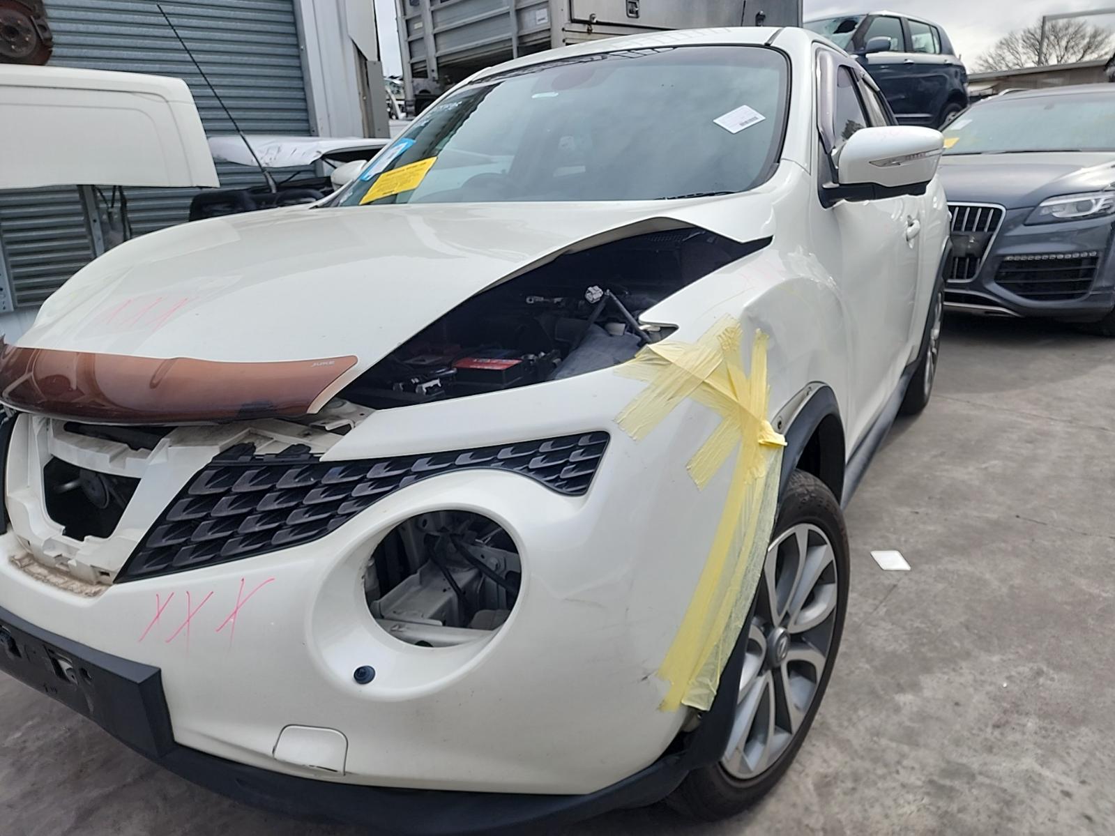 View Auto part Fuel Door / Filler Nissan Juke 2016