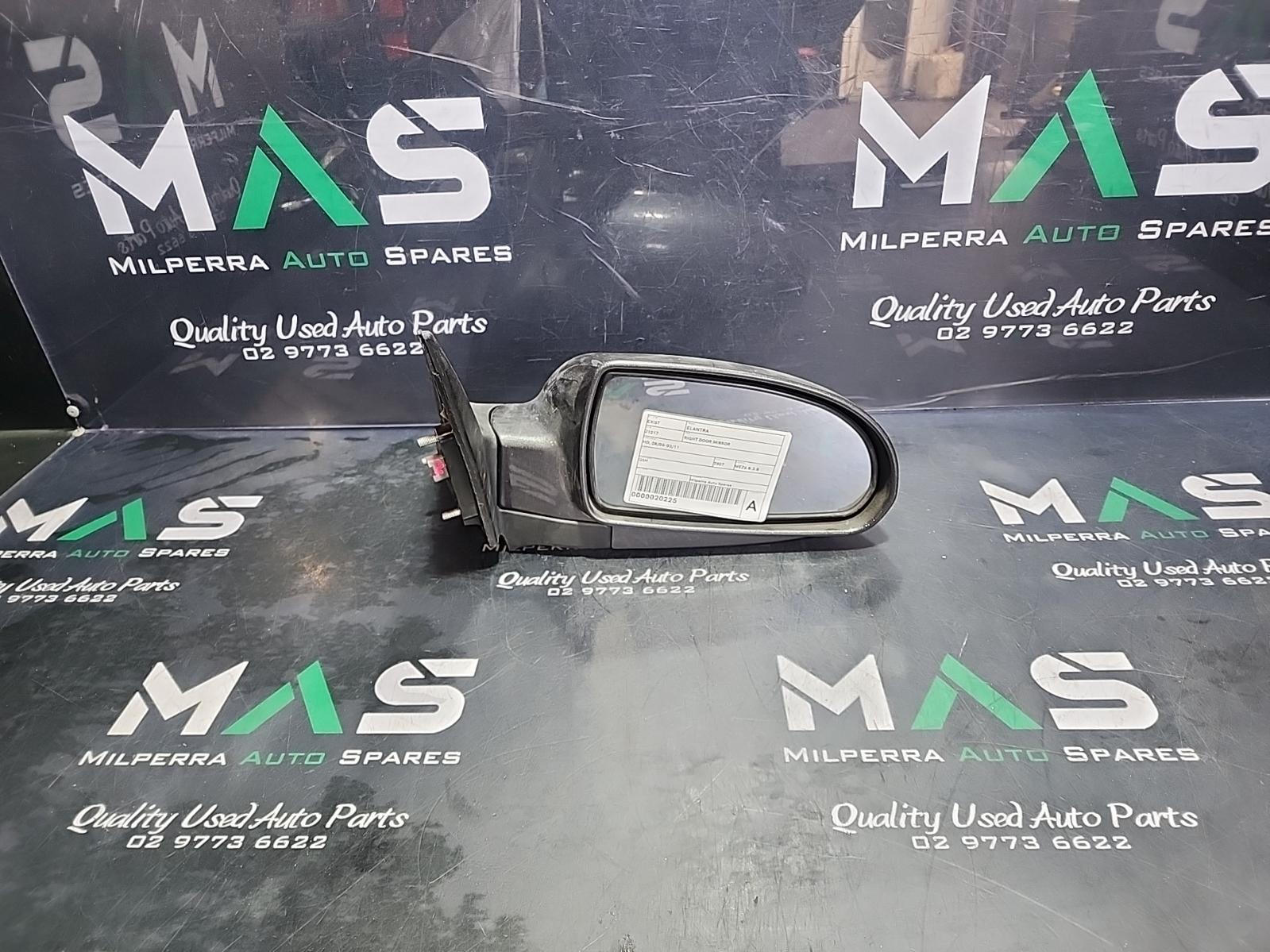 2007 Hyundai Elantra Right Door Mirror View Auto part Right Door Mirror Hyundai Elantra 2007
