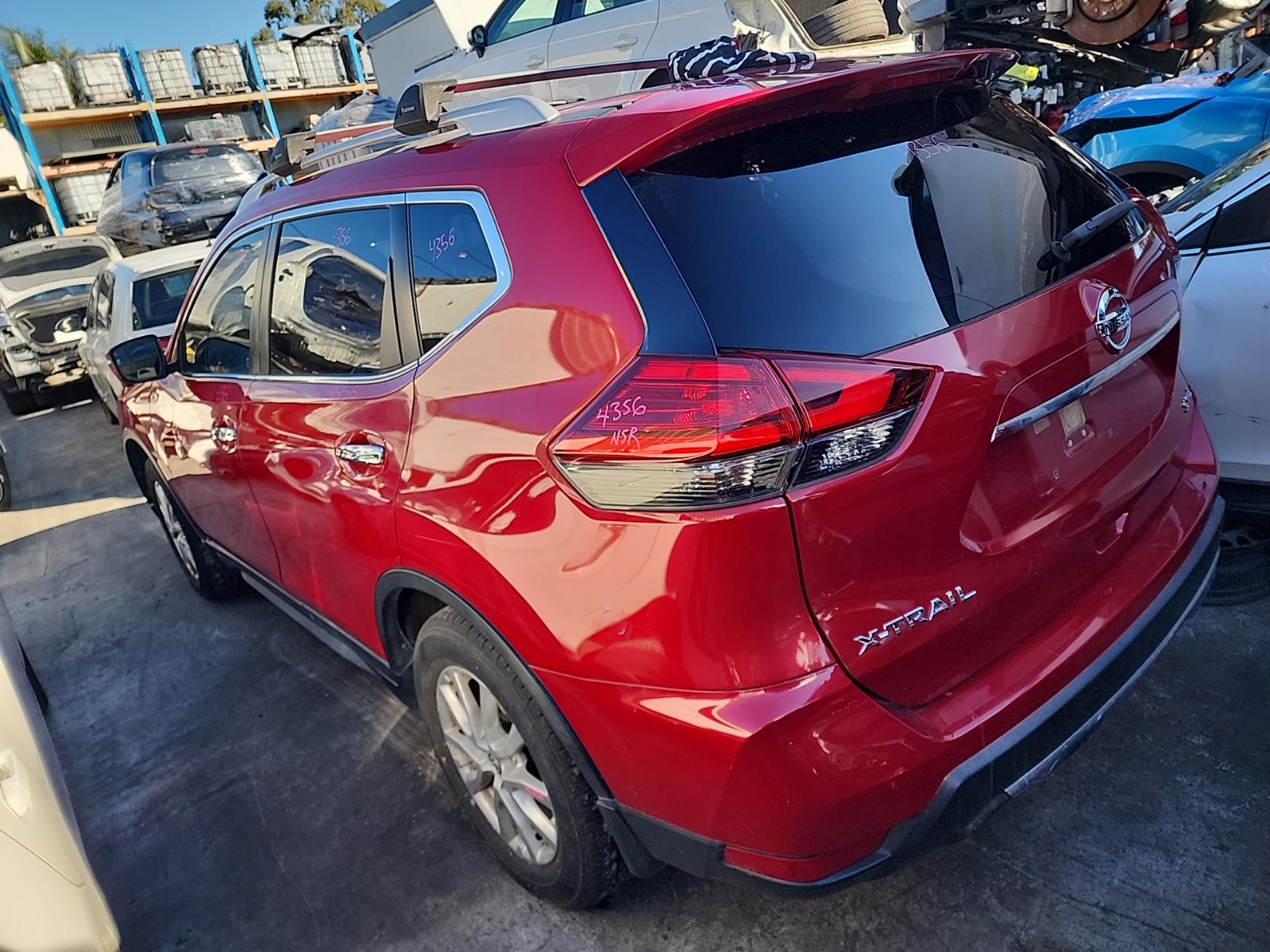 2017 Nissan Xtrail Fuel Door / Filler View Auto part Fuel Door / Filler Nissan Xtrail 2017