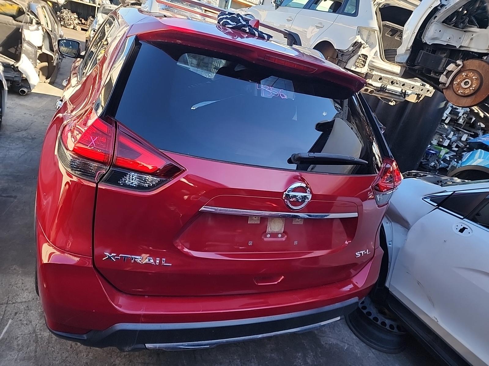 2017 Nissan Xtrail Fuel Door / Filler View Auto part Fuel Door / Filler Nissan Xtrail 2017