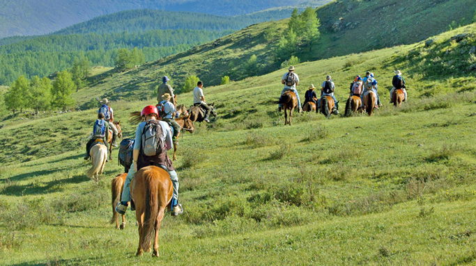 Group horseback riding tour in Mongolia Group horseback riding tour in Mongolia
