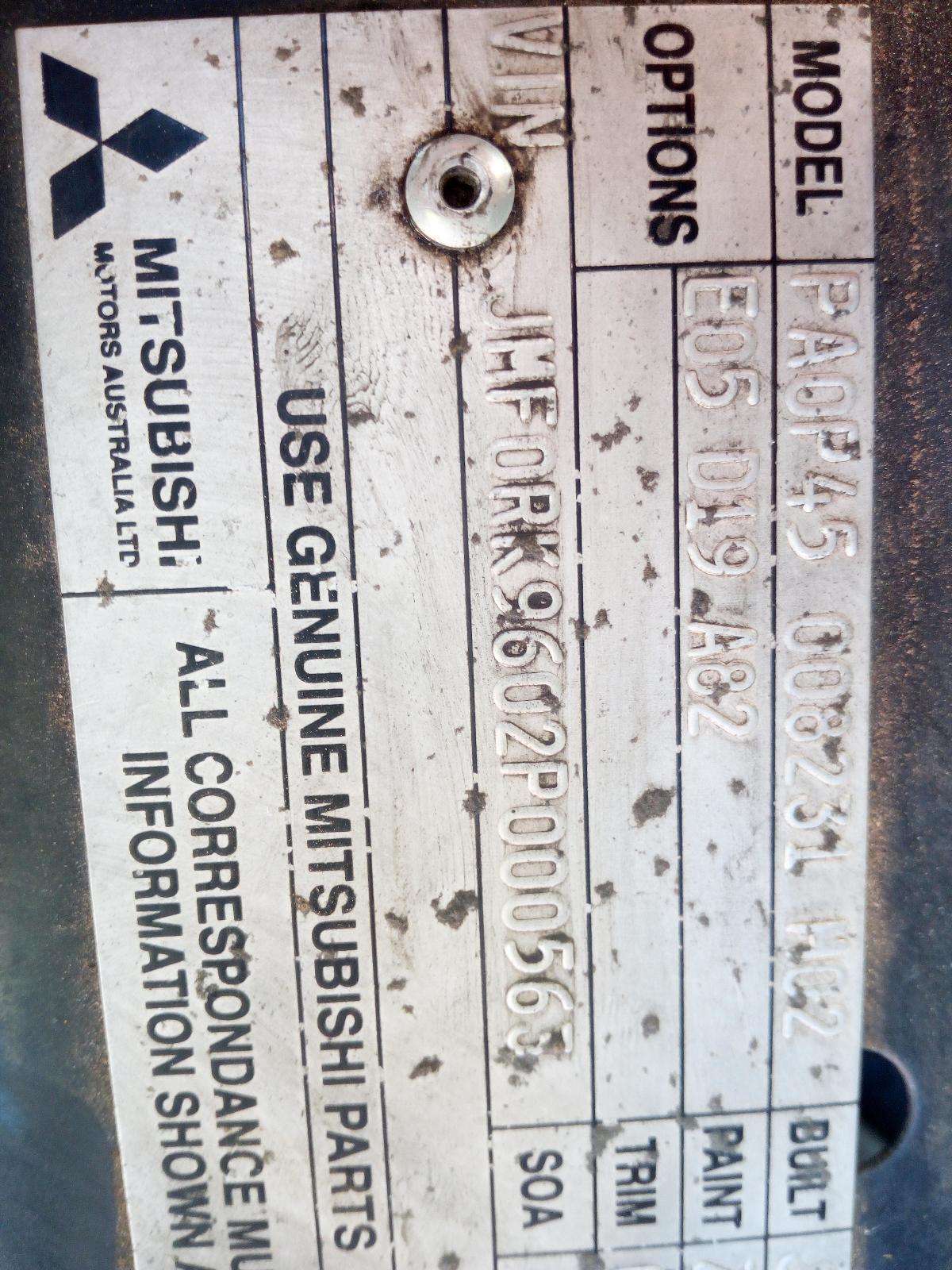 2001 Mitsubishi Challenger Right Indicator/Fog/Side View Auto part Right Indicator/Fog/Side Mitsubishi Challenger 2001