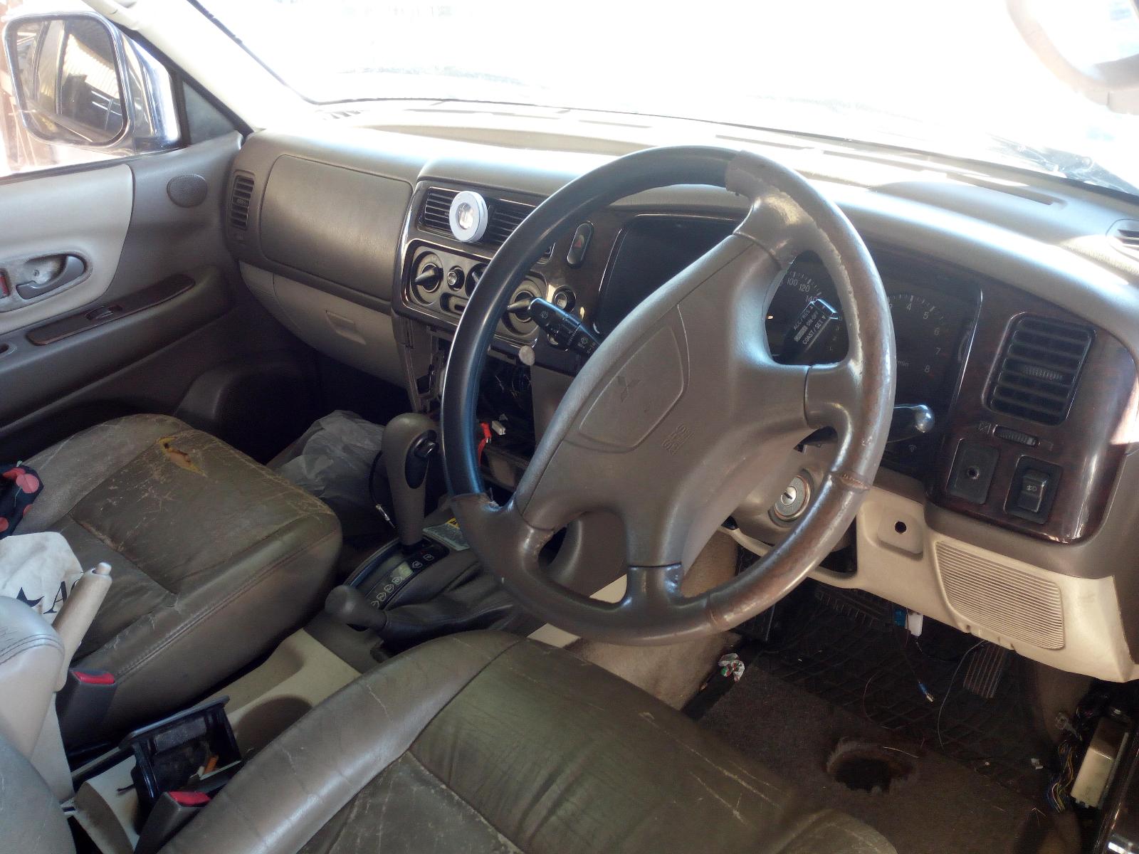 2001 Mitsubishi Challenger Right Indicator/Fog/Side View Auto part Right Indicator/Fog/Side Mitsubishi Challenger 2001