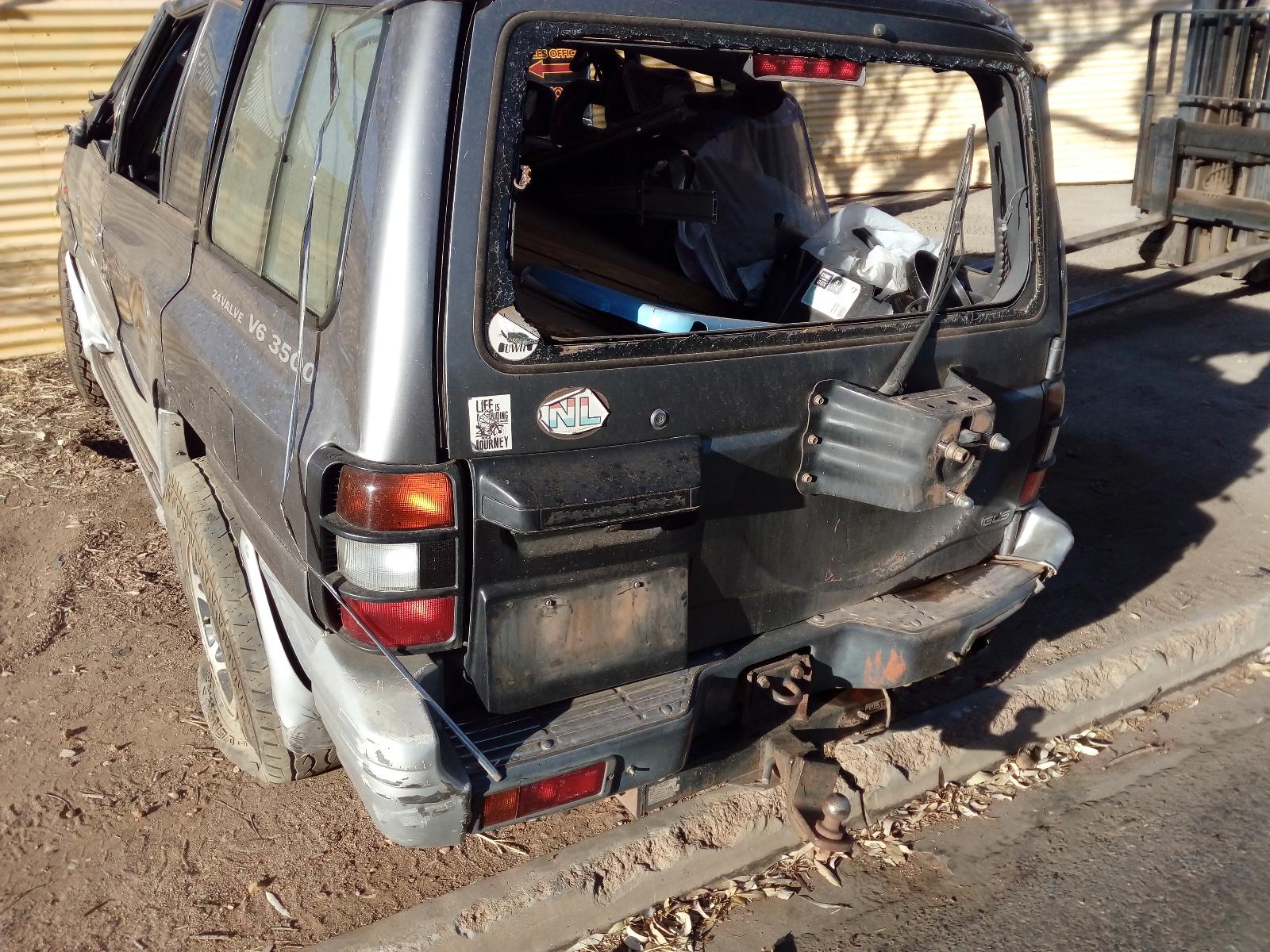 1998 Mitsubishi Pajero Wheel Cover/Hub Cap View Auto part Wheel Cover/Hub Cap Mitsubishi Pajero 1998