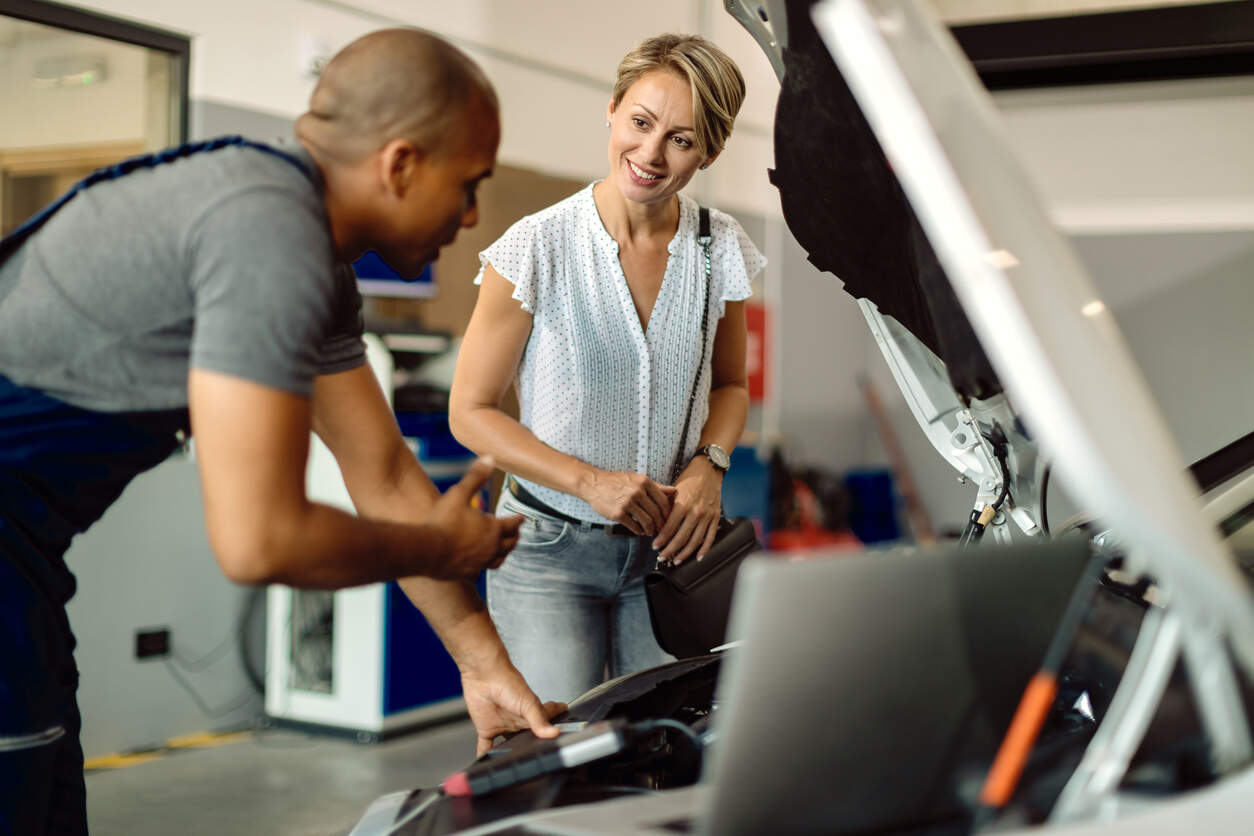 When do you Need a New Car Battery? cover image