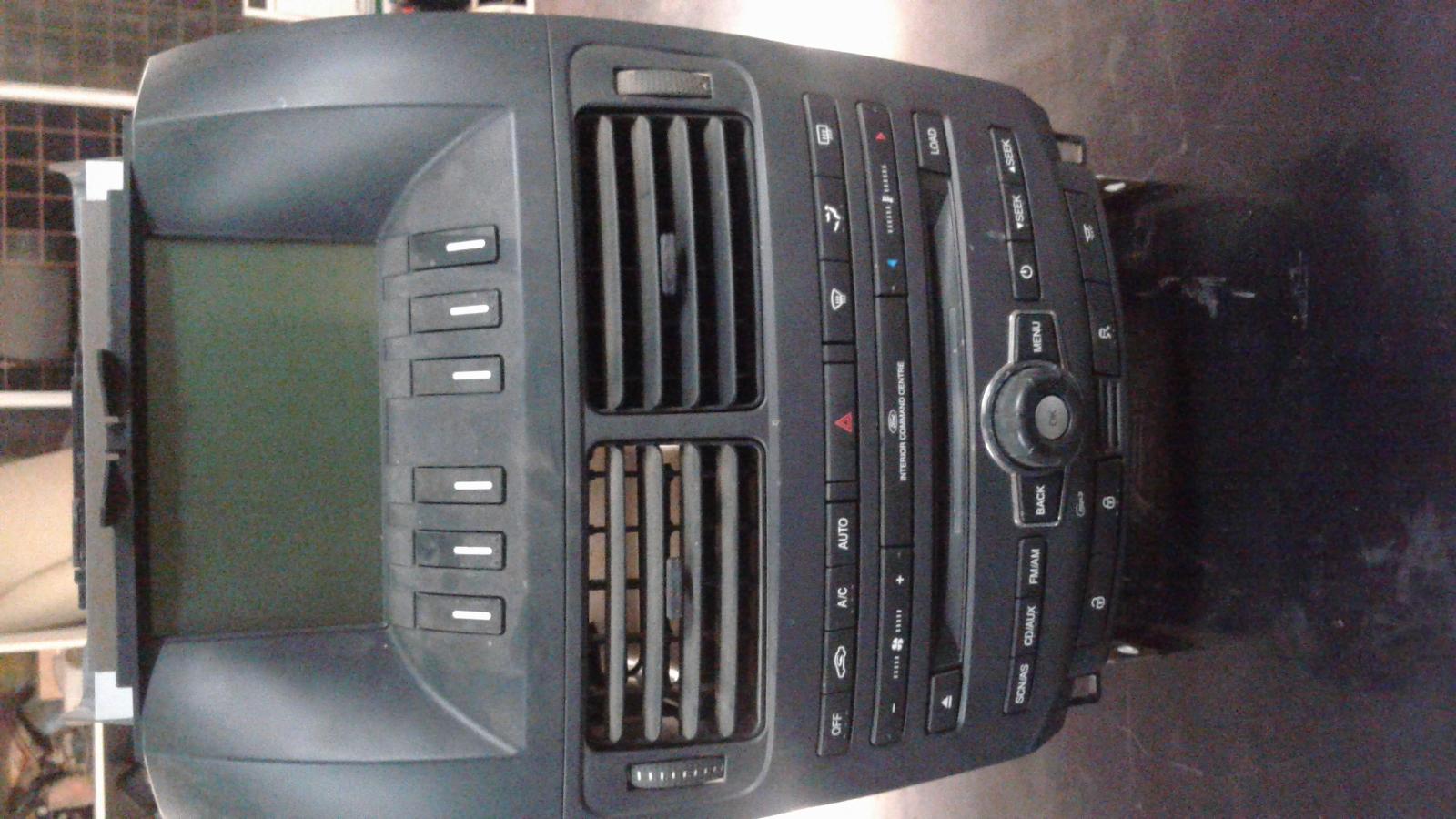 View Auto part Radio/Cd/Dvd/Sat/Tv Ford Falcon 2009