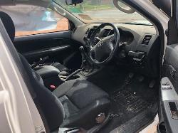 View Auto part Front Seat Toyota Hilux 2015