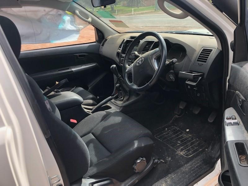 View Auto part Front Seat Toyota Hilux 2015