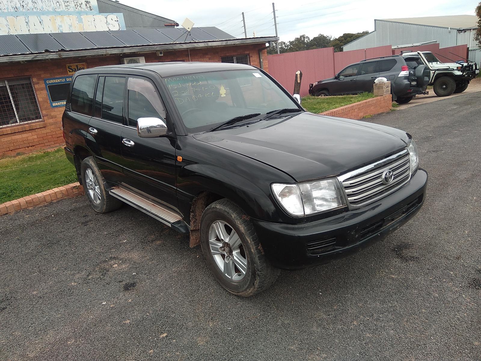 Fuel Tank Landcruiser Toyota 2003