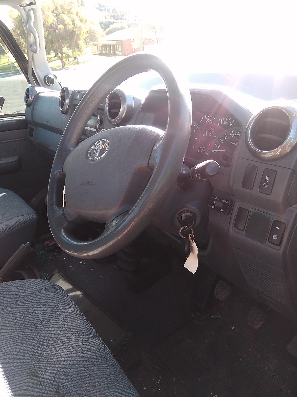 View Auto part Misc Switch/Relay Toyota Landcruiser 2009