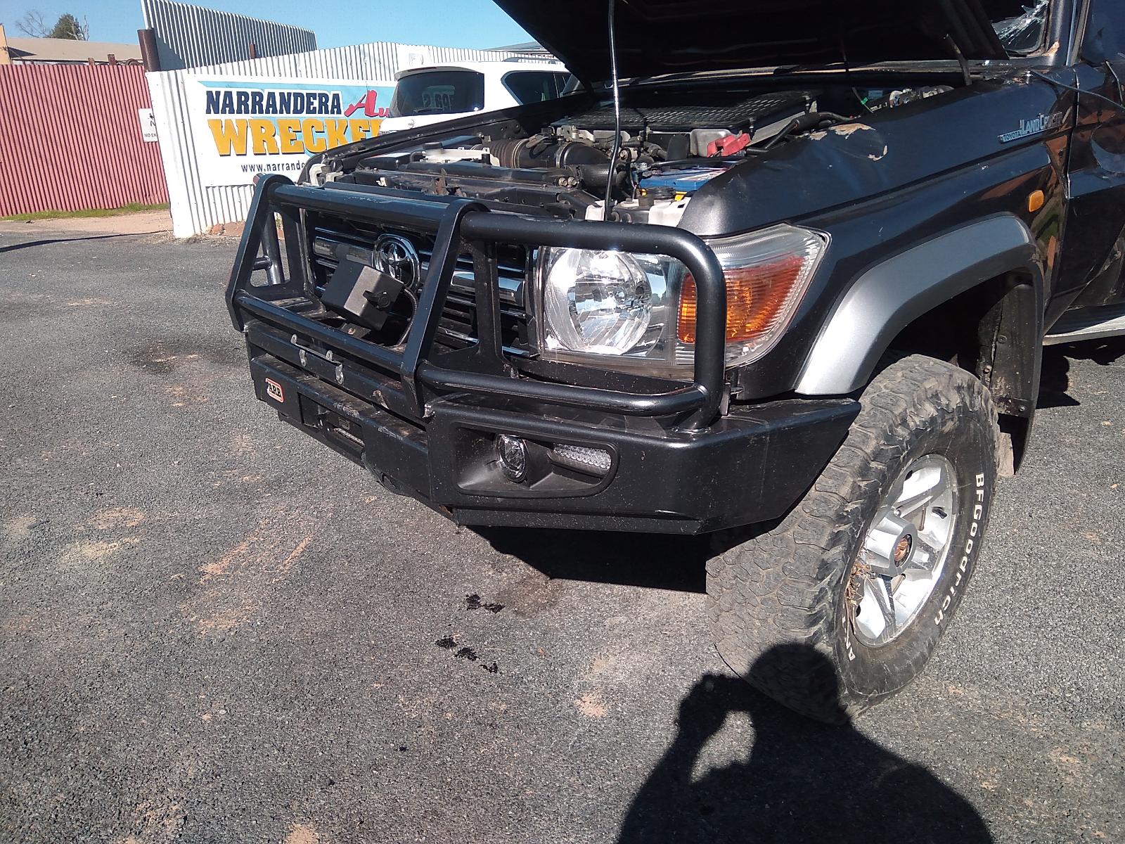 View Auto part Misc Switch/Relay Toyota Landcruiser 2009