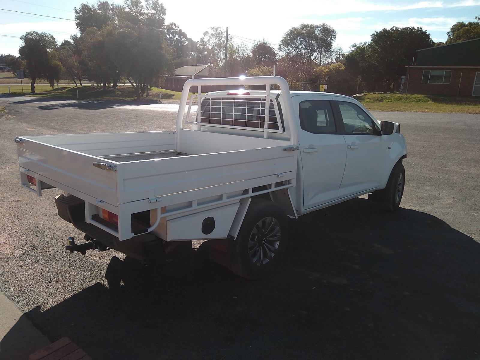 View Auto part Fuse Box Mazda Bt50 2023