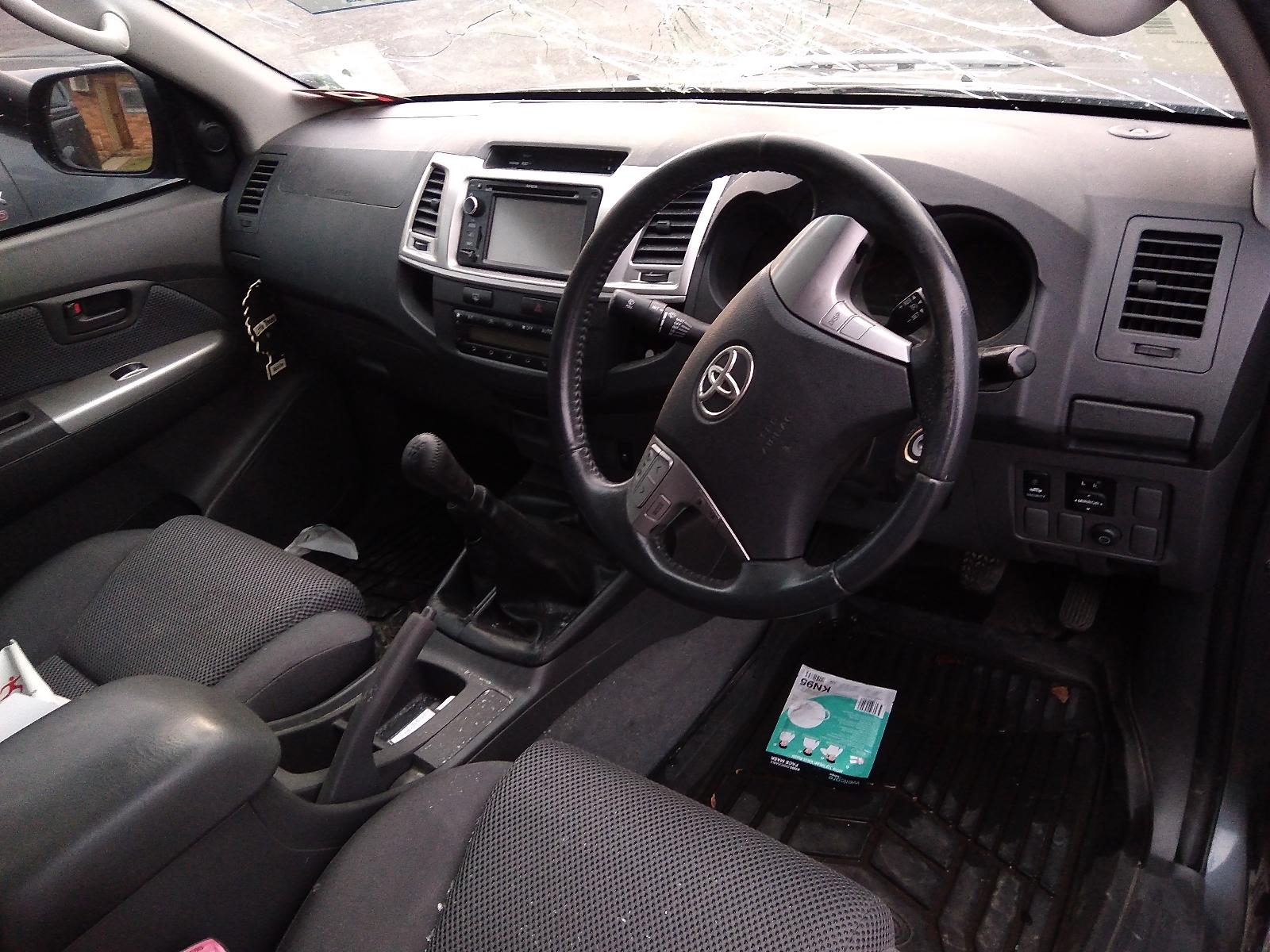View Auto part Alternator Toyota Hilux 2012